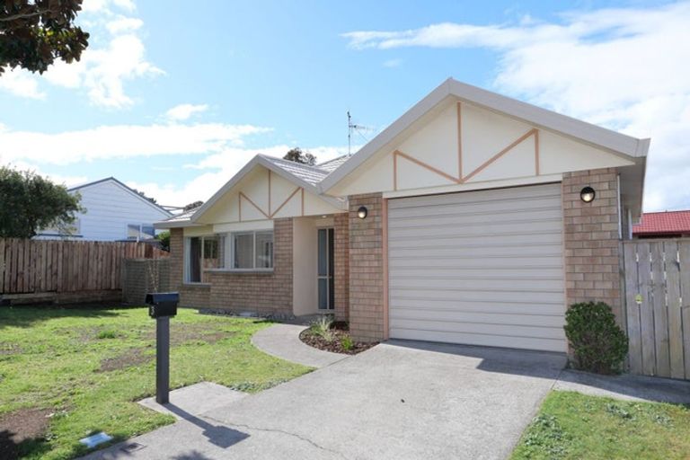 Photo of property in 3 Beachwater Grove, Paraparaumu Beach, Paraparaumu, 5032