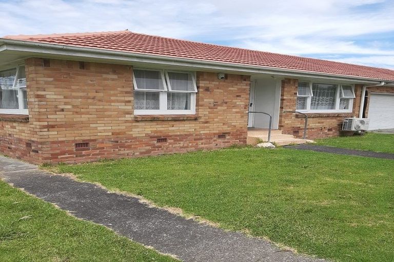 Photo of property in 1/53 Kenderdine Road, Papatoetoe, Auckland, 2025