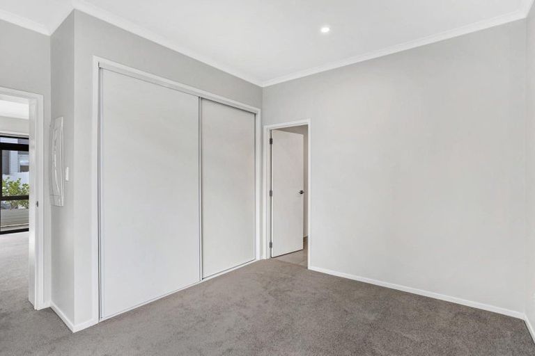 Photo of property in 22 Mollusc Road, Hobsonville, Auckland, 0616