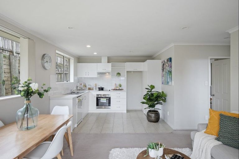 Photo of property in 29 Keri Vista Rise, Papakura, 2110