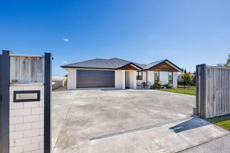 Photo of property in 147 Pharazyn Street, Maewa, Feilding, 4702