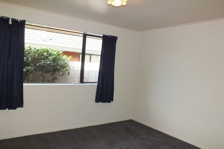 Photo of property in 12 Rustic Lane, Spreydon, Christchurch, 8024