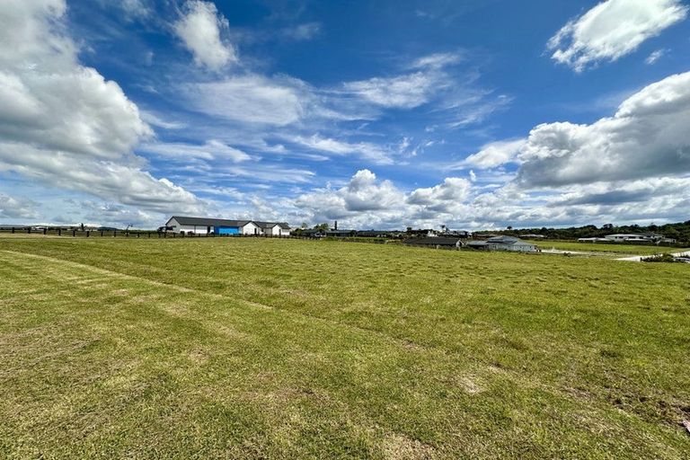 Photo of property in 26 Throttle Close, Dairy Flat, 0794