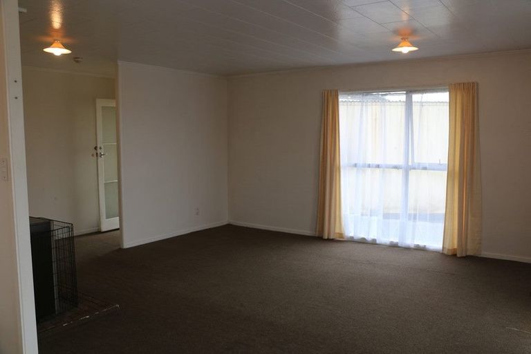 Photo of property in 12 Emere Place, Meremere, Mercer, 2474