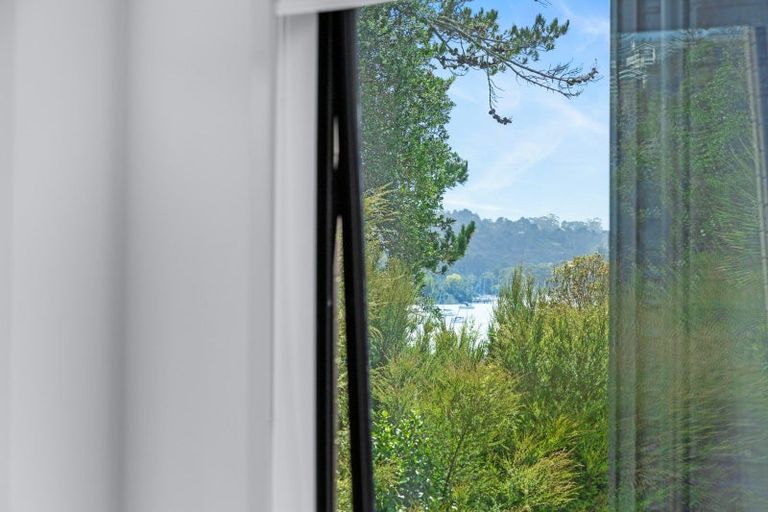 Photo of property in 17 Jack Seabrook Road, Hobsonville, Auckland, 0616