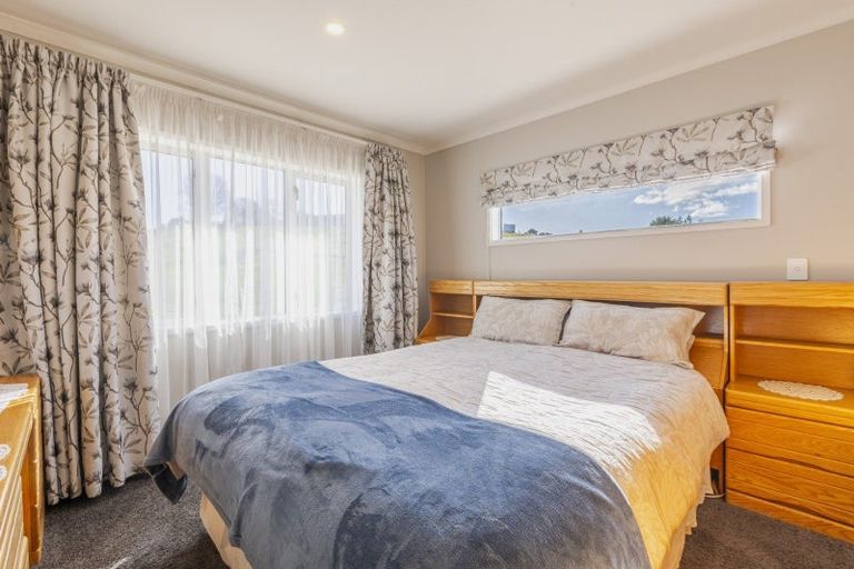 Photo of property in 102a Racecourse Road, Waiuku, 2123