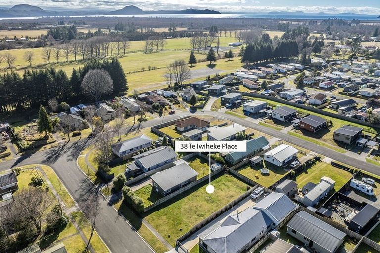 Photo of property in 38 Te Iwiheke Place, Turangi, 3334