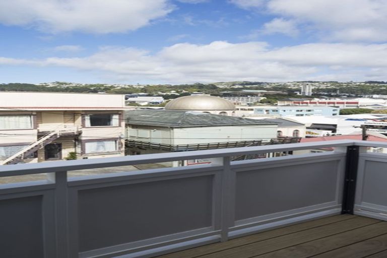 Photo of property in Pirie Street Townhouses, 9/35 Pirie Street, Mount Victoria, Wellington, 6011