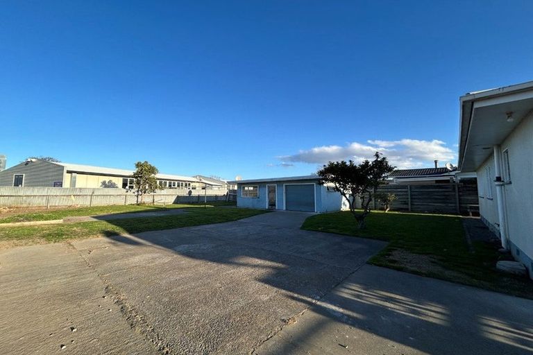 Photo of property in 52 Murphy Road, Taradale, Napier, 4112
