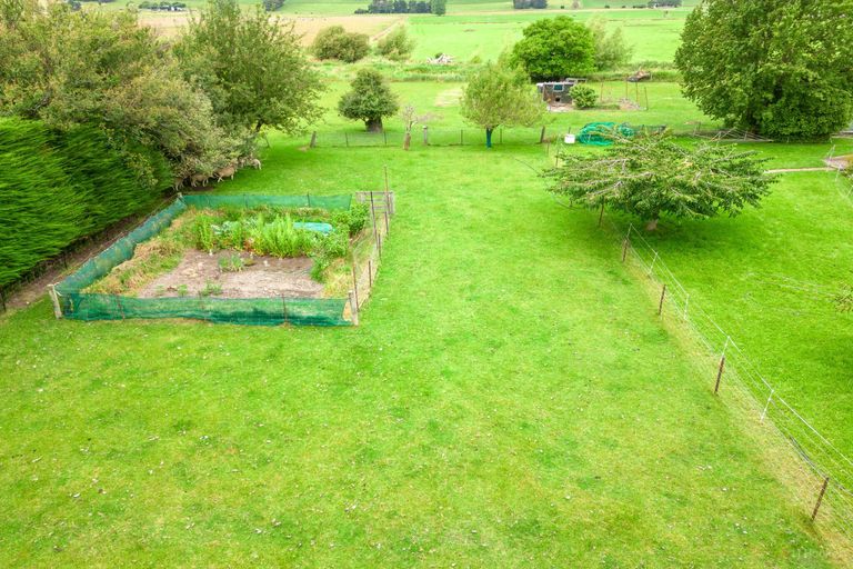 Photo of property in 749 Hakataramea Highway, Waimate, 7977