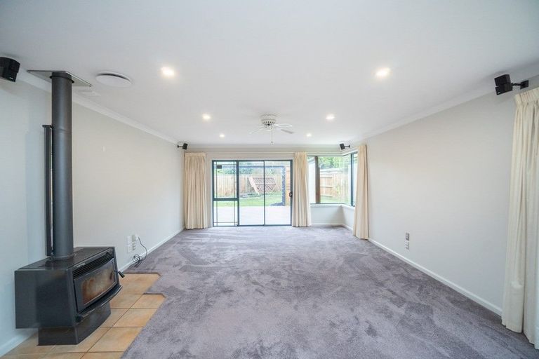 Photo of property in 64 Royal Oak Drive, Kelvin Grove, Palmerston North, 4414