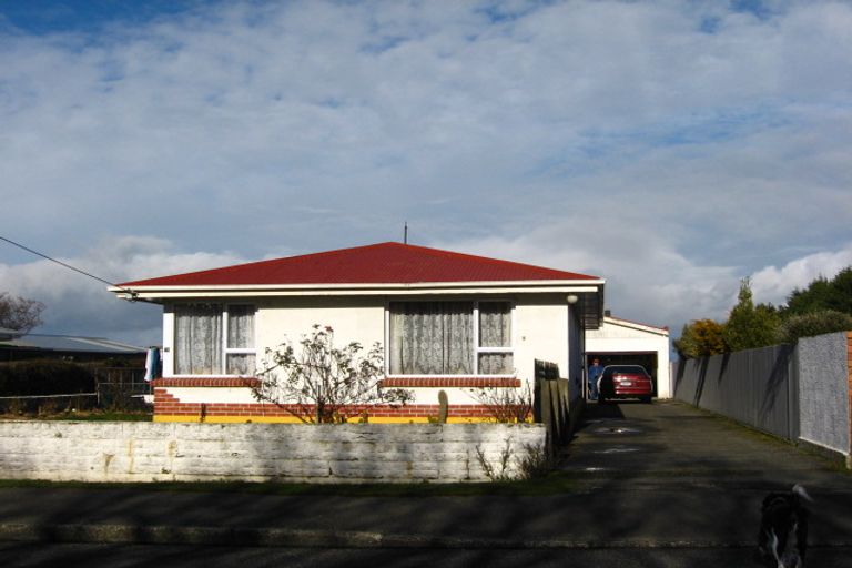 Photo of property in 75 Durham Street, Waikiwi, Invercargill, 9810