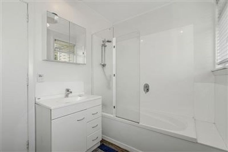 Photo of property in 25 Tuckers Road, Redwood, Christchurch, 8051