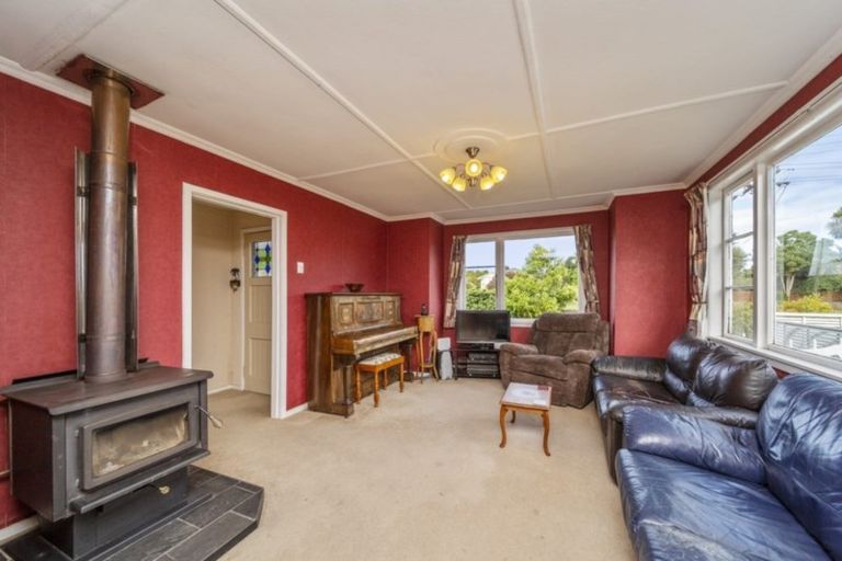 Photo of property in 86 Cordelia Street, Stratford, 4332