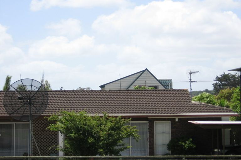 Photo of property in 1/14 Blockhouse Road, Avondale, Auckland, 1026