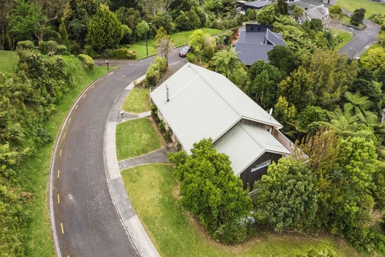 Photo of property in 5 Corrondella Grove, Belmont, Lower Hutt, 5010