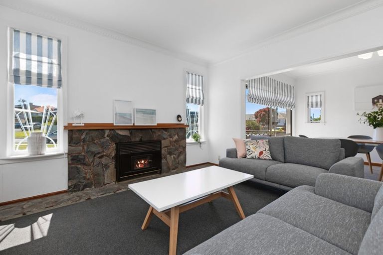 Photo of property in 4 Pitau Road, Mount Maunganui, 3116