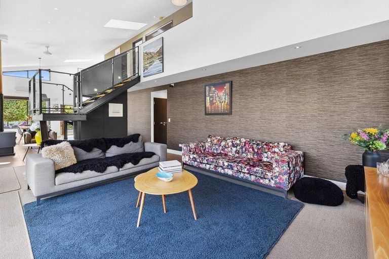 Photo of property in 21 Stonebrook Drive, Wanaka, 9305