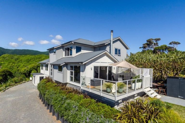 Photo of property in 79 Panorama Drive, Paraparaumu, 5032