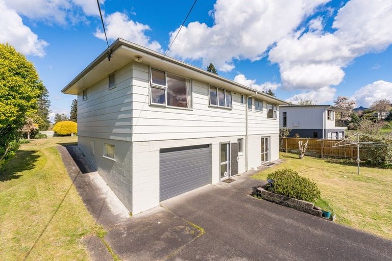 Photo of property in 5 Simmons Road, Taumarunui, 3920