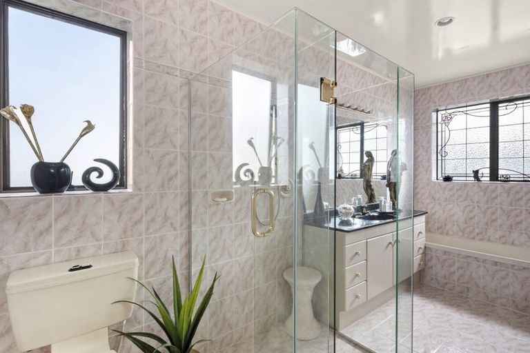 Photo of property in 27 Avon Street, Island Bay, Wellington, 6023