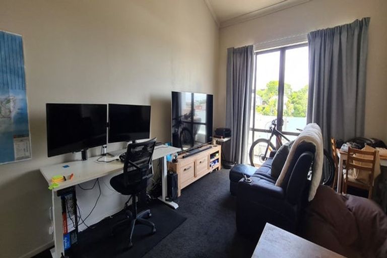 Photo of property in 304/3 Morningside Drive, Morningside, Auckland, 1025