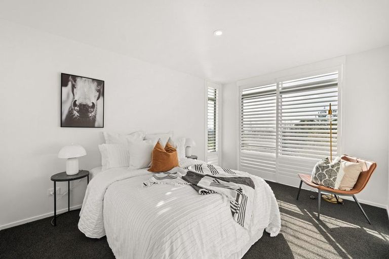 Photo of property in 38 Holcombrooke Lane, Welcome Bay, Tauranga, 3175