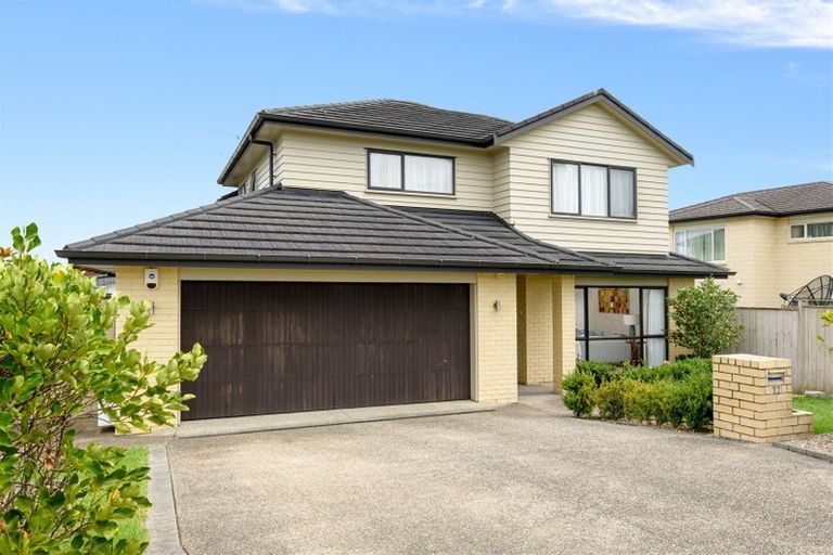 Photo of property in 72 Schnapper Rock Road, Schnapper Rock, Auckland, 0632