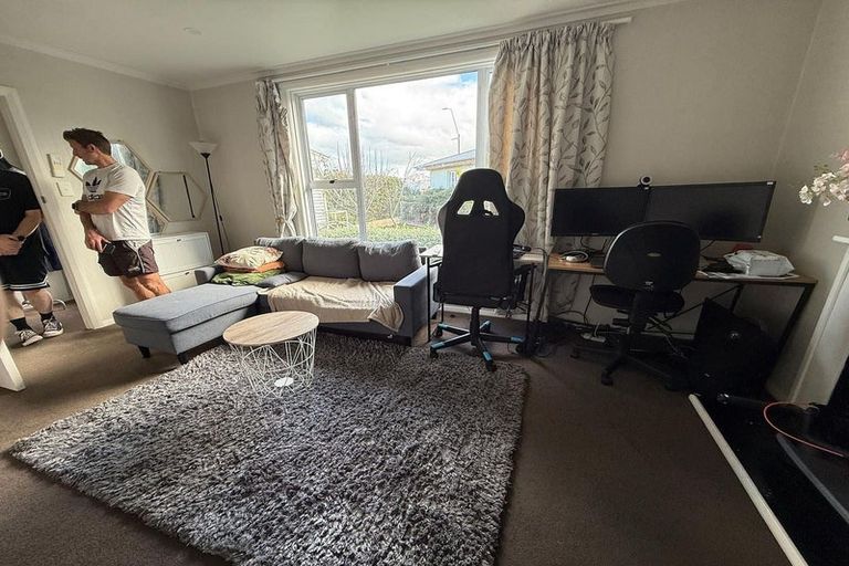 Photo of property in 2/1104 Heretaunga Street East, Parkvale, Hastings, 4122