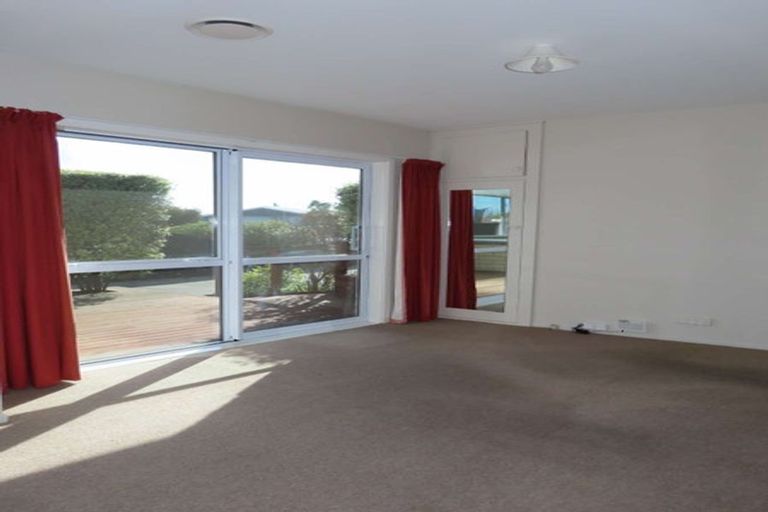 Photo of property in 35 Woodgrove Avenue, North New Brighton, Christchurch, 8083