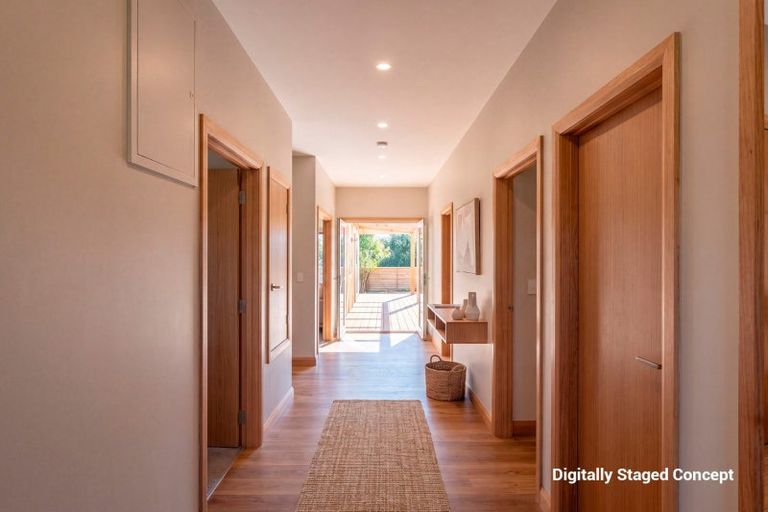 Photo of property in 45 Collingwood Street, Eltham, 4322
