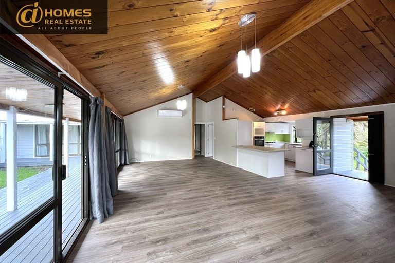 Photo of property in 1473 East Coast Road, Redvale, Albany, 0794