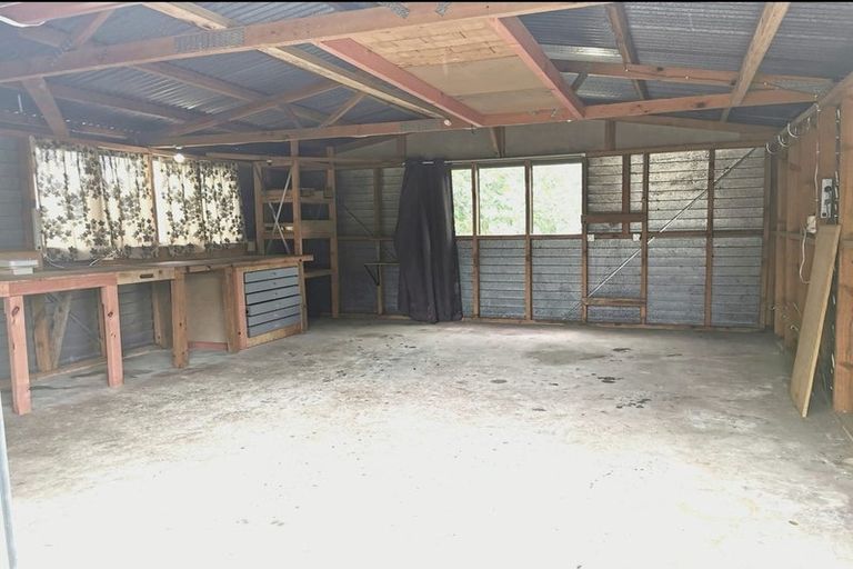 Photo of property in 7 Beaufield Lane, Te Atatu Peninsula, Auckland, 0610