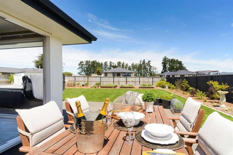 Photo of property in 19 George Street, Bulls, 4818