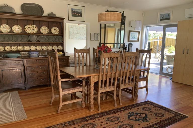 Photo of property in 247 Clifton Road, Te Awanga, 4102