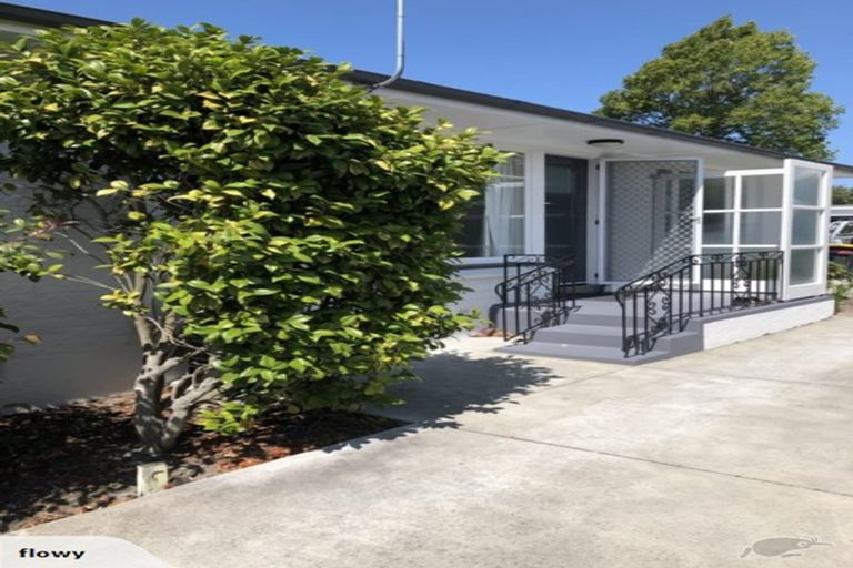 Photo of property in 2/18a Tomes Road, St Albans, Christchurch, 8052