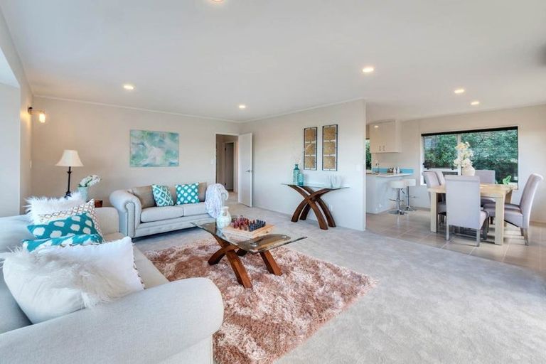 Photo of property in 2/78a Onewa Road, Northcote Point, Auckland, 0627