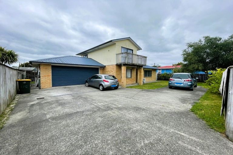 Photo of property in 27c Sturdee Road, Manurewa, Auckland, 2102