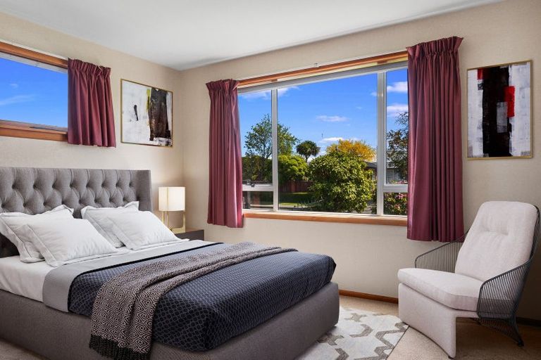 Photo of property in 13 Dunstan Crescent, Hornby, Christchurch, 8042