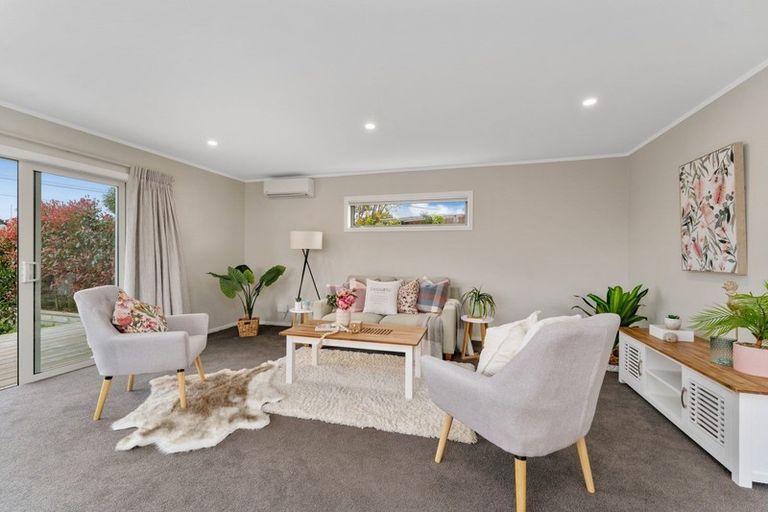 Photo of property in 211 Rangiuru Road, Otaki, 5512