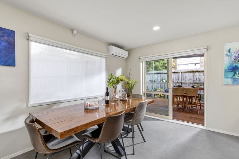 Photo of property in 30c Schnapper Rock Road, Schnapper Rock, Auckland, 0632