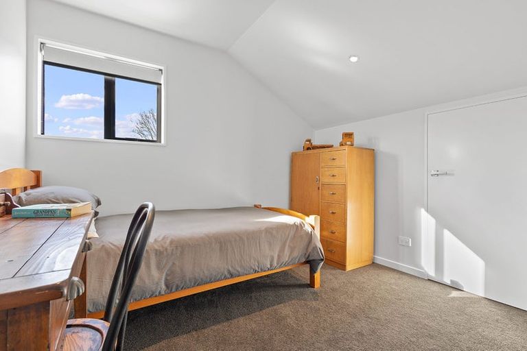 Photo of property in 182 Ilam Road, Ilam, Christchurch, 8041