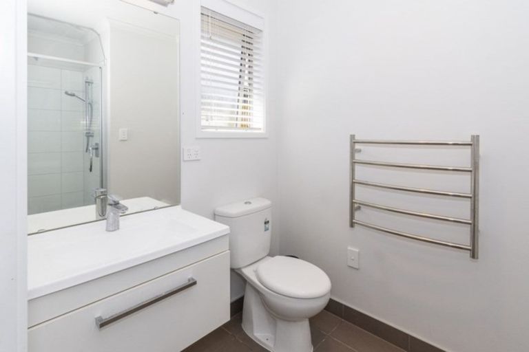 Photo of property in 6 Waipokapu Place, Opaheke, Papakura, 2113