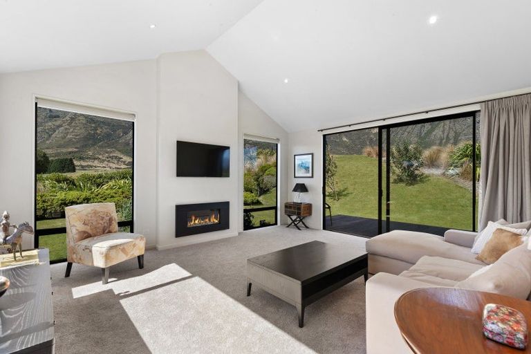 Photo of property in 36 Mckellar Drive, Jacks Point, Queenstown, 9371
