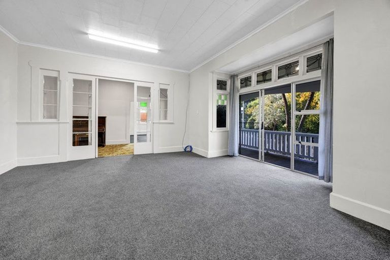 Photo of property in 98 Liardet Street, New Plymouth, 4310