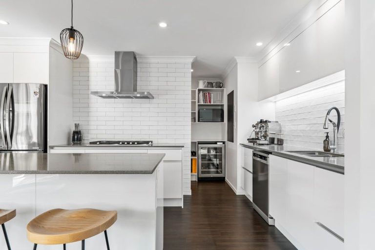 Photo of property in 77 The Boulevard, Papamoa Beach, Papamoa, 3118