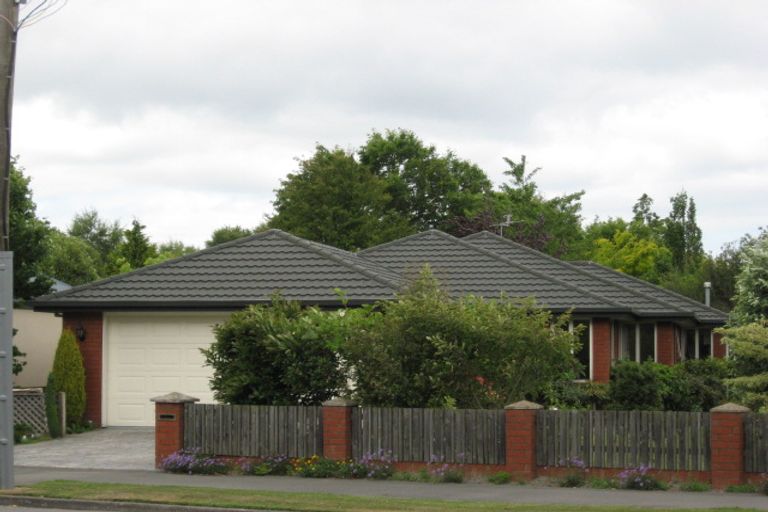 Photo of property in 246 Withells Road, Avonhead, Christchurch, 8042