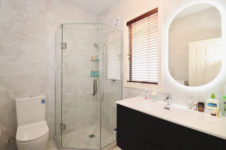 Photo of property in 1c Macleans Road, Bucklands Beach, Auckland, 2014