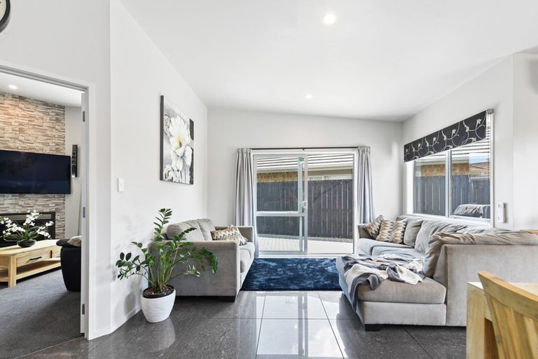 Photo of property in 44 Aquila Crescent, Rototuna North, Hamilton, 3210