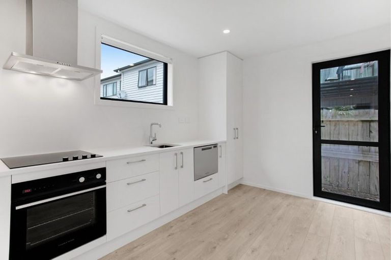 Photo of property in 1/39 Pakuranga Road, Pakuranga, Auckland, 2010